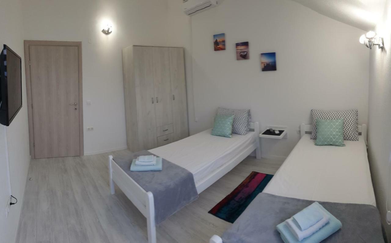 Holiday Home Flora โมสตาร์ ภายนอก รูปภาพ